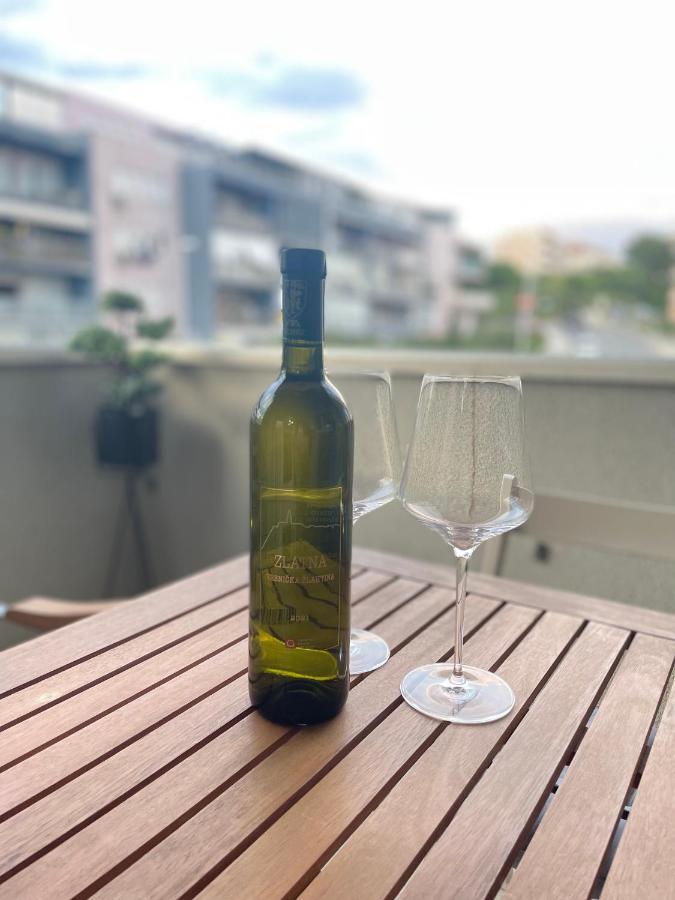Naomi Znjan Apartament