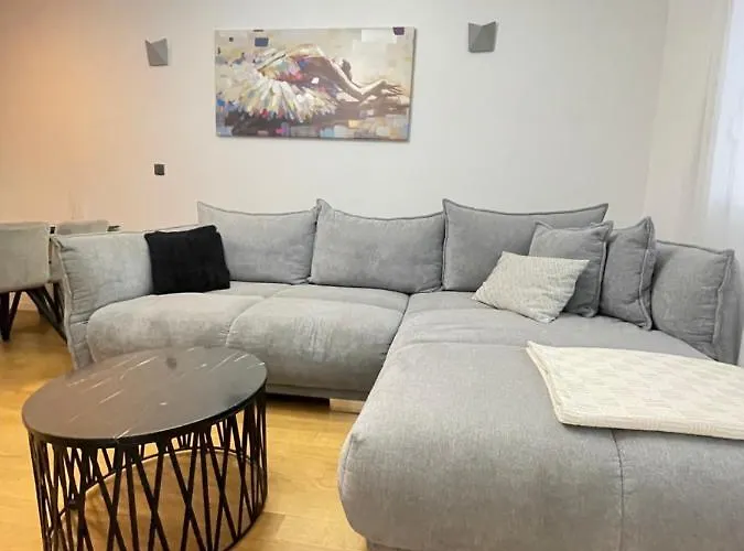 Apartment Naomi Znjan Split